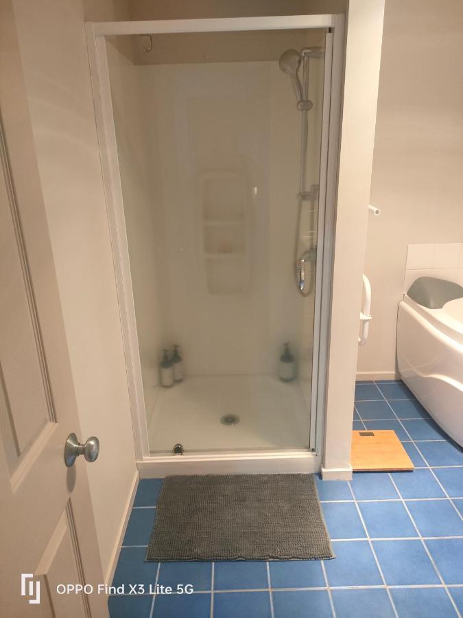 Double Room Free Wifi Hamilton Dış mekan fotoğraf
